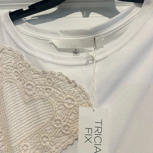 NWT Tricia Fix Heart Tee M - Oversized - Picture 5 of 6
